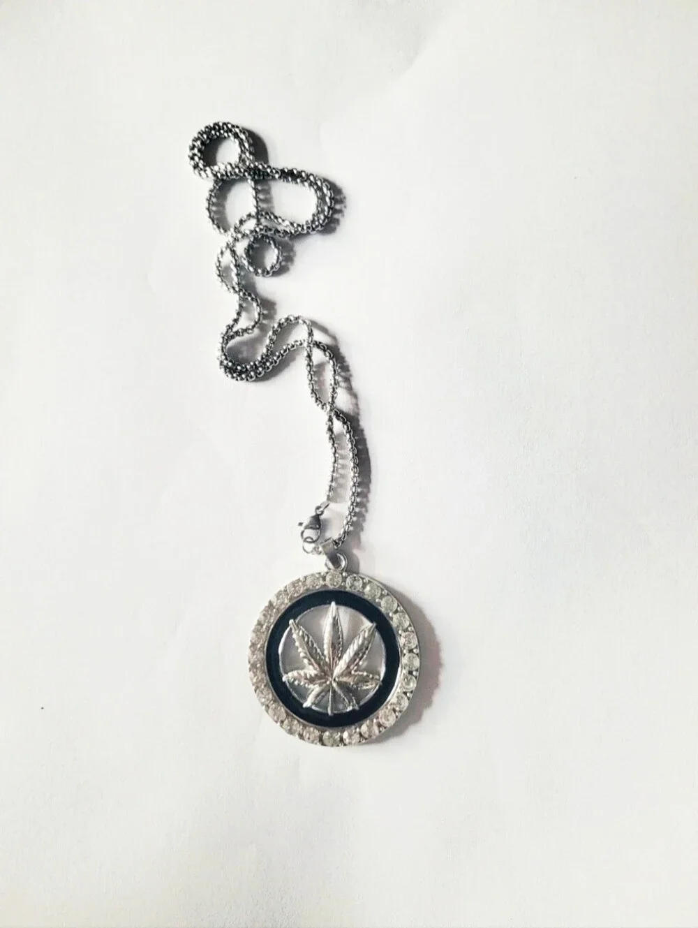 Hip Hop Leaf Pendant Necklace